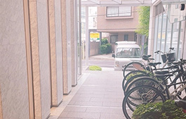 「エントランス」